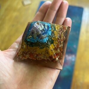 Resin chakra stone pyramid